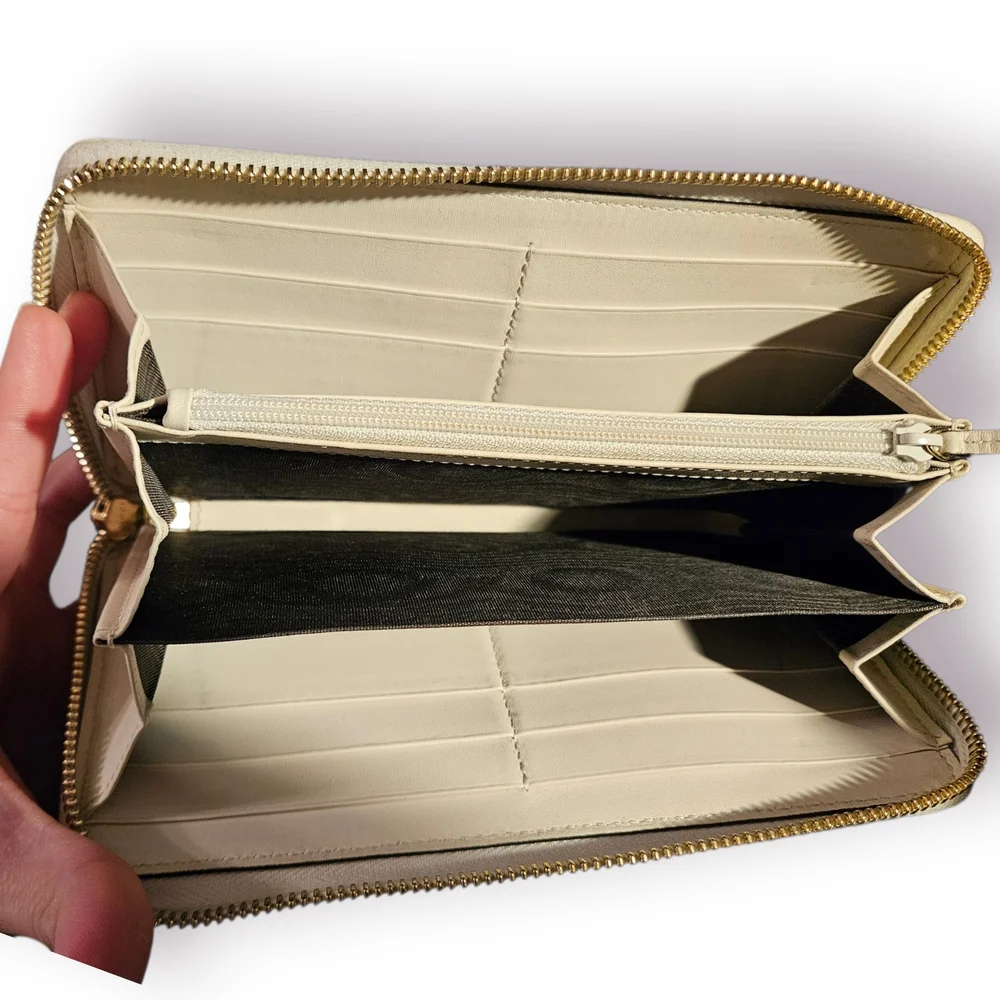 Gucci Floral Wallet - Picture 7 of 9